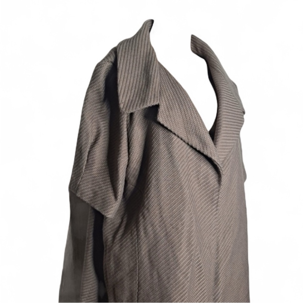 Simply Vera Medium Oxford Brown
Buttonless Coat Size S